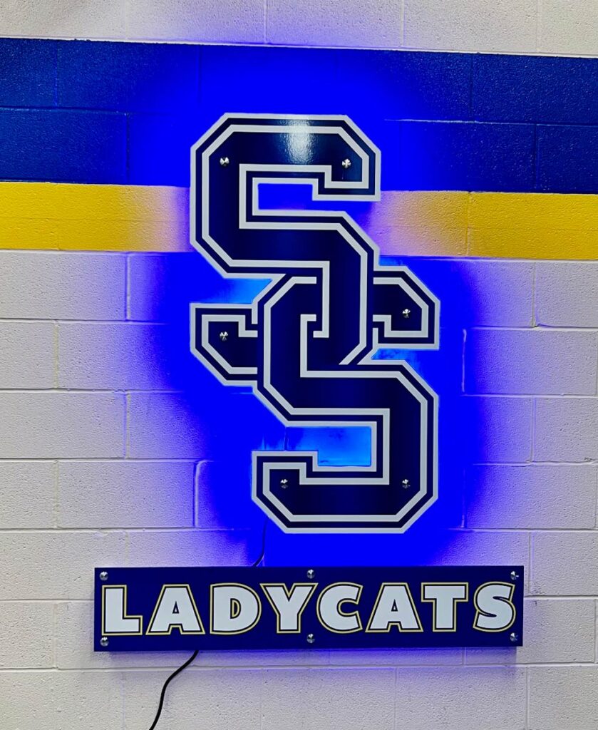 sulphur springs lady cats